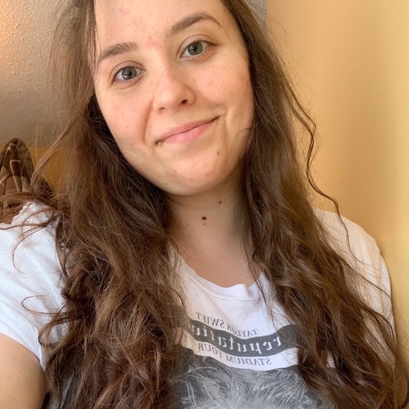 Meet your Posher, Katarina - Picture 2 of 7